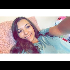 Meet your Posher, Alyssa